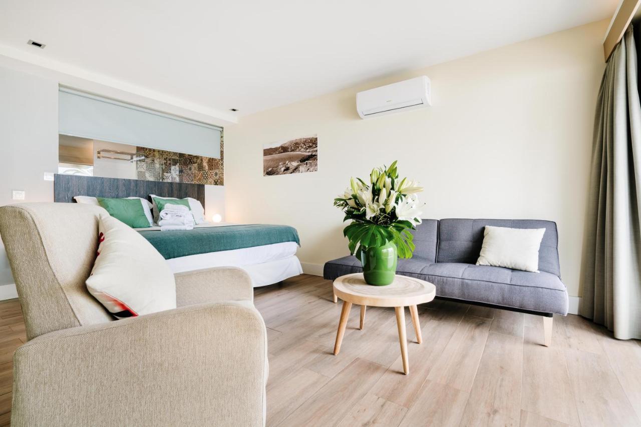 H Boutique La Caleta Bay Hotel Ла Херадура Екстериор снимка