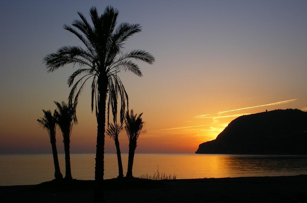 H Boutique La Caleta Bay Hotel Ла Херадура Екстериор снимка